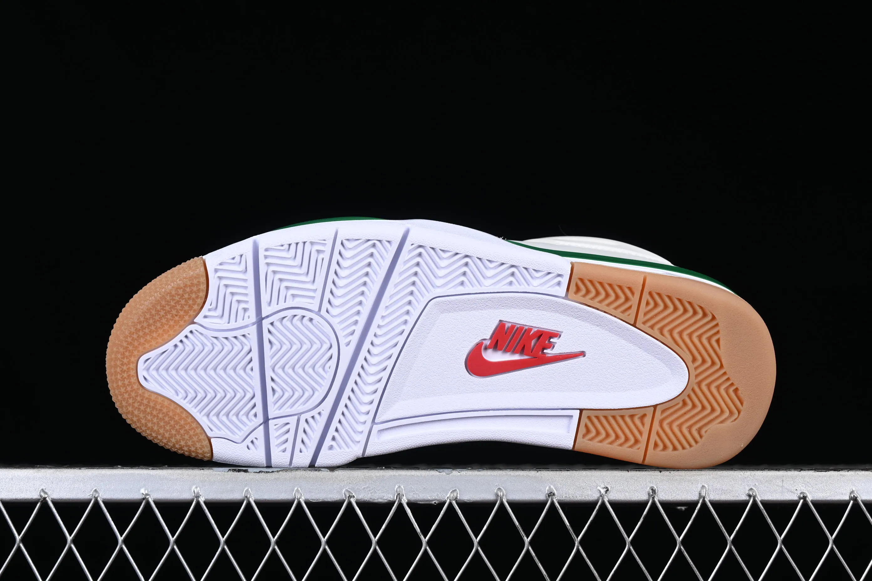 All categories Air Jordan Jordan series basketball shoes Air Jordan 4 OG version Nk SB x Air Jordan 4 "Pine Green" AJ4 Joe 4 joint white green DR5415-103